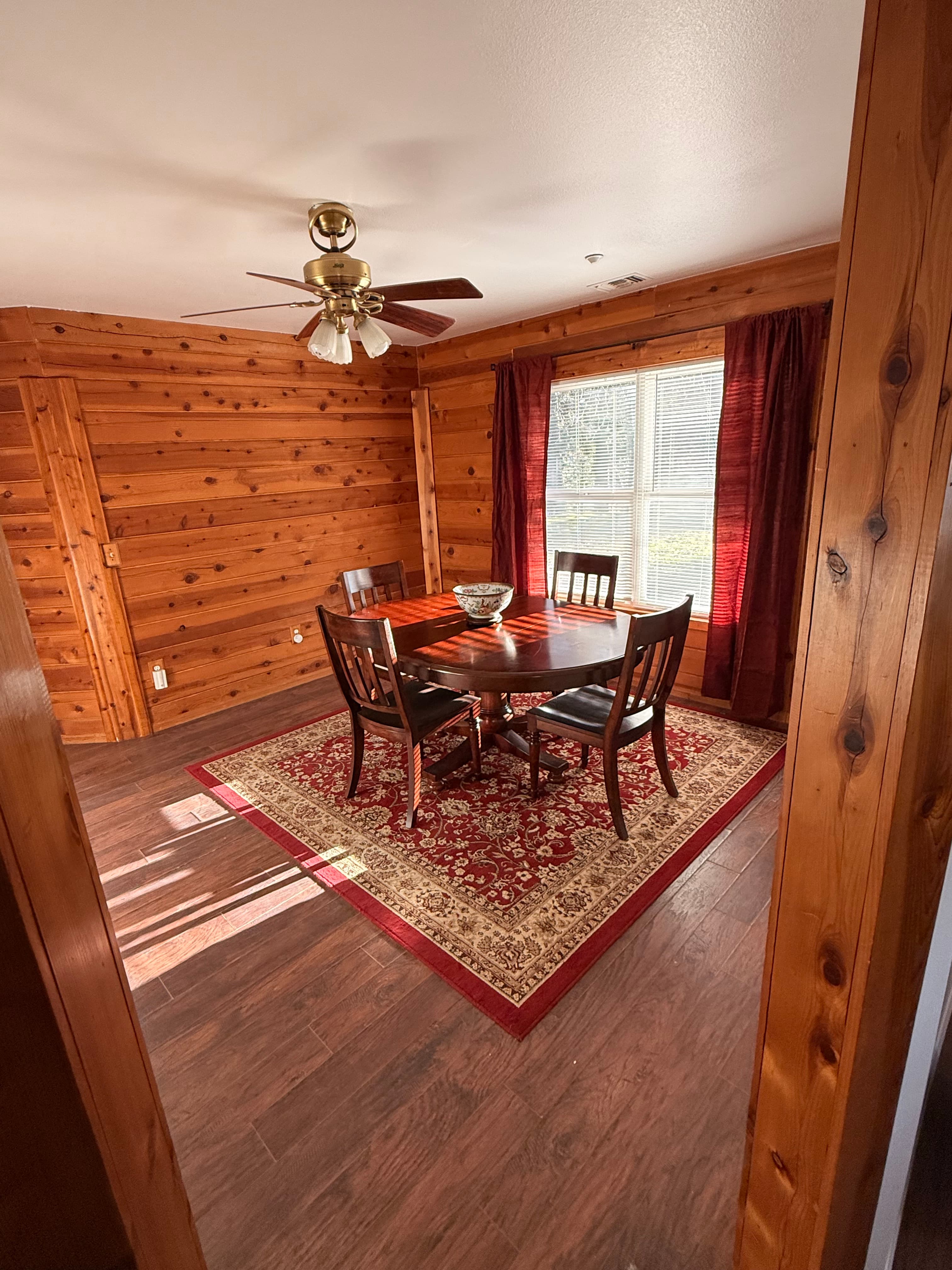 Picture of Dining room